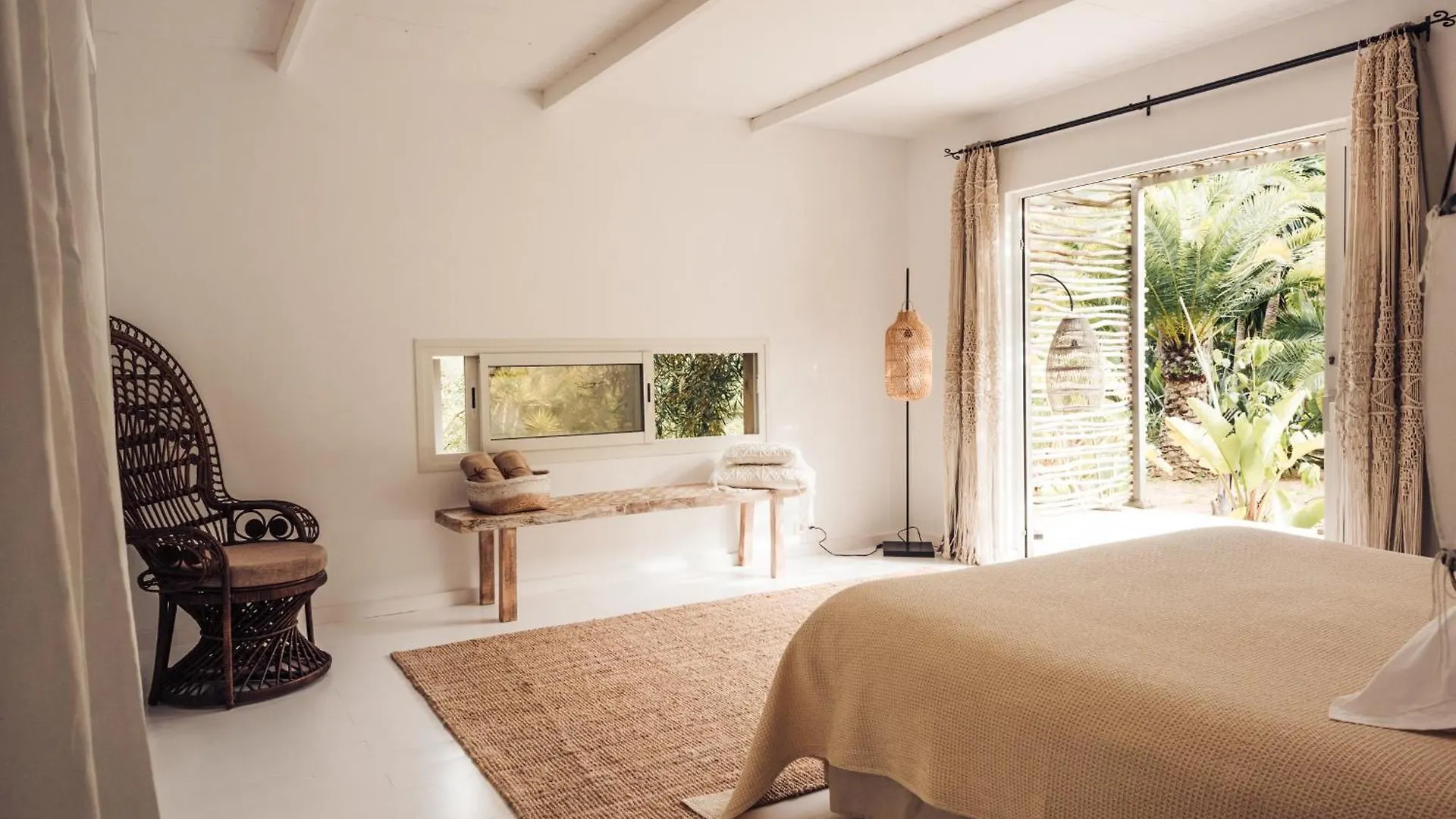 Hotel Pure House Ibiza Sant Jordi de ses Salines 0*,  España